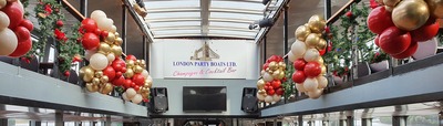 Jewel of London Christmas Balcony Balloons